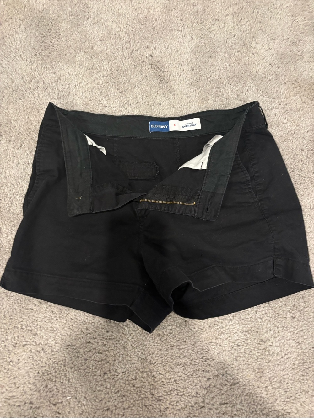 Old Navy Black High-Waist Everyday Stretch Shorts